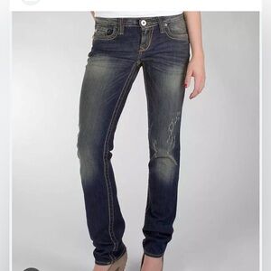 Slim straight leg, low rise, Size 27L • Big Star Casey K. Y2K distressed jeans